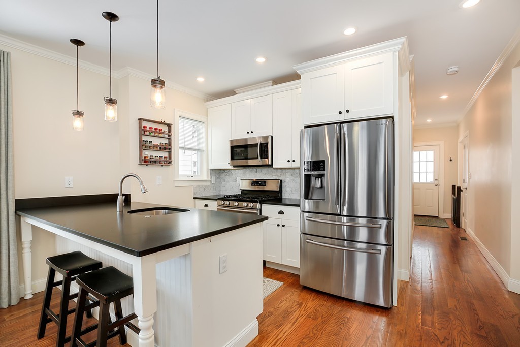 56 Broadway, Unit 1 Arlington, MA 02474 - Photo 6 of 24