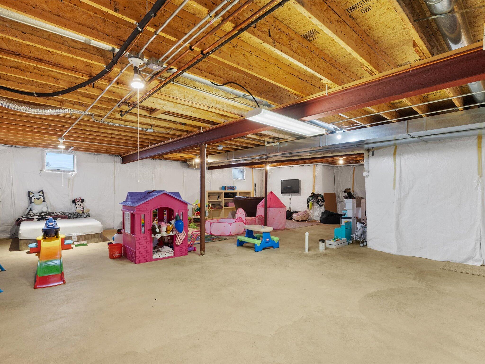 8407 Heron Lake Road St. John, IN 46373 - Photo 18 of 22 a view of a room with gym equipment
