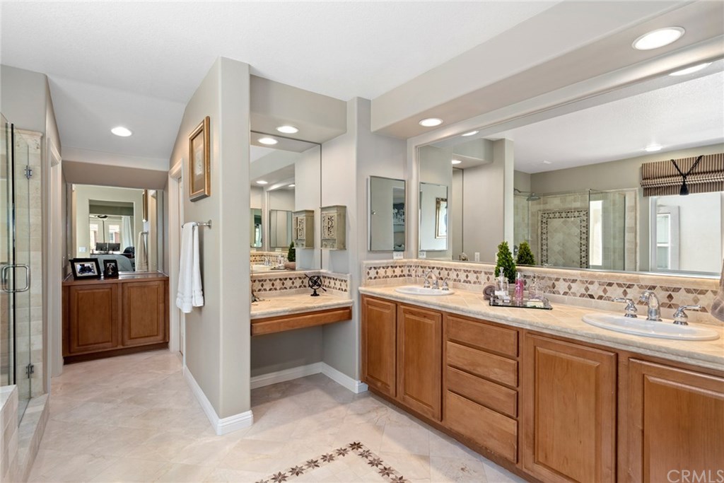 8154 Hampshire Road Orange, CA 92867 - Photo 16 of 25 Gallery Image 16