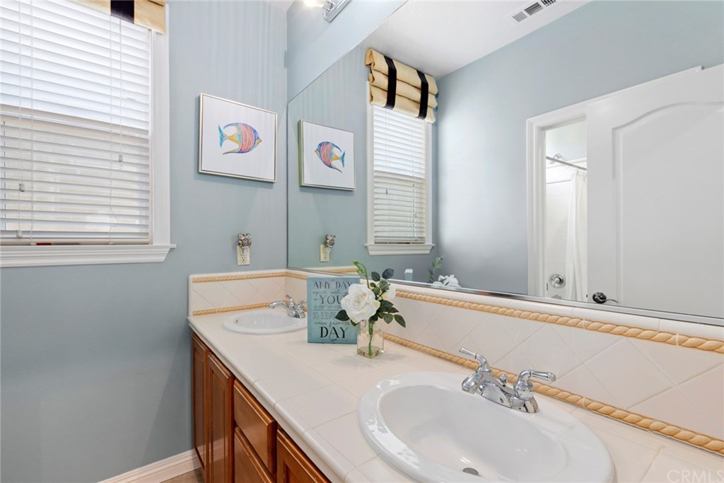 8154 Hampshire Road Orange, CA 92867 - Photo 19 of 25 Gallery Image 19