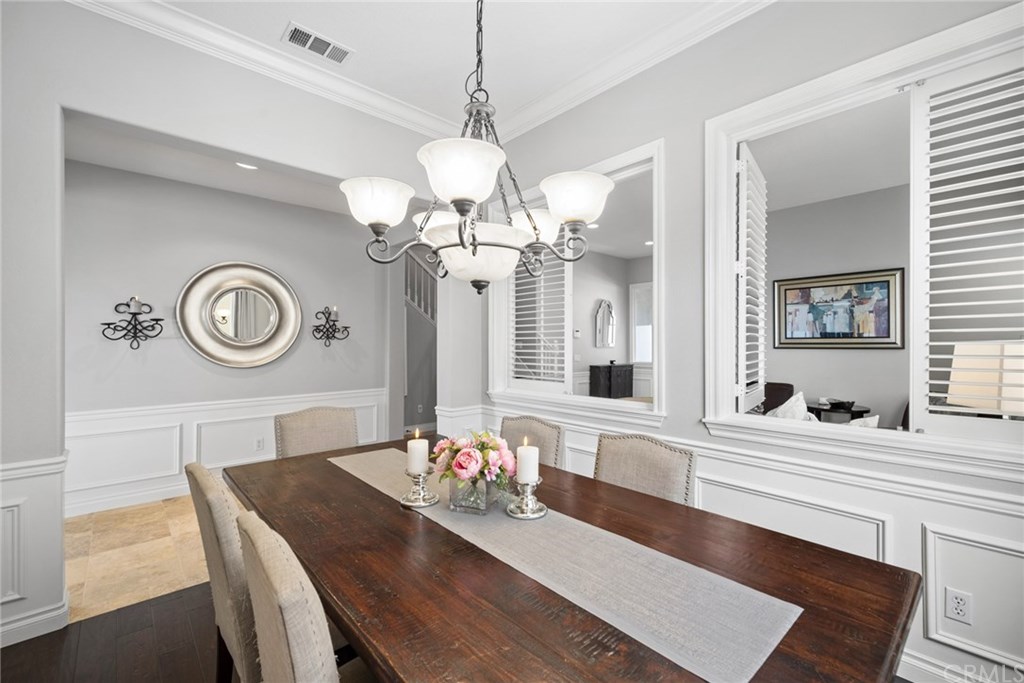 8154 Hampshire Road Orange, CA 92867 - Photo 5 of 25 Gallery Image 5
