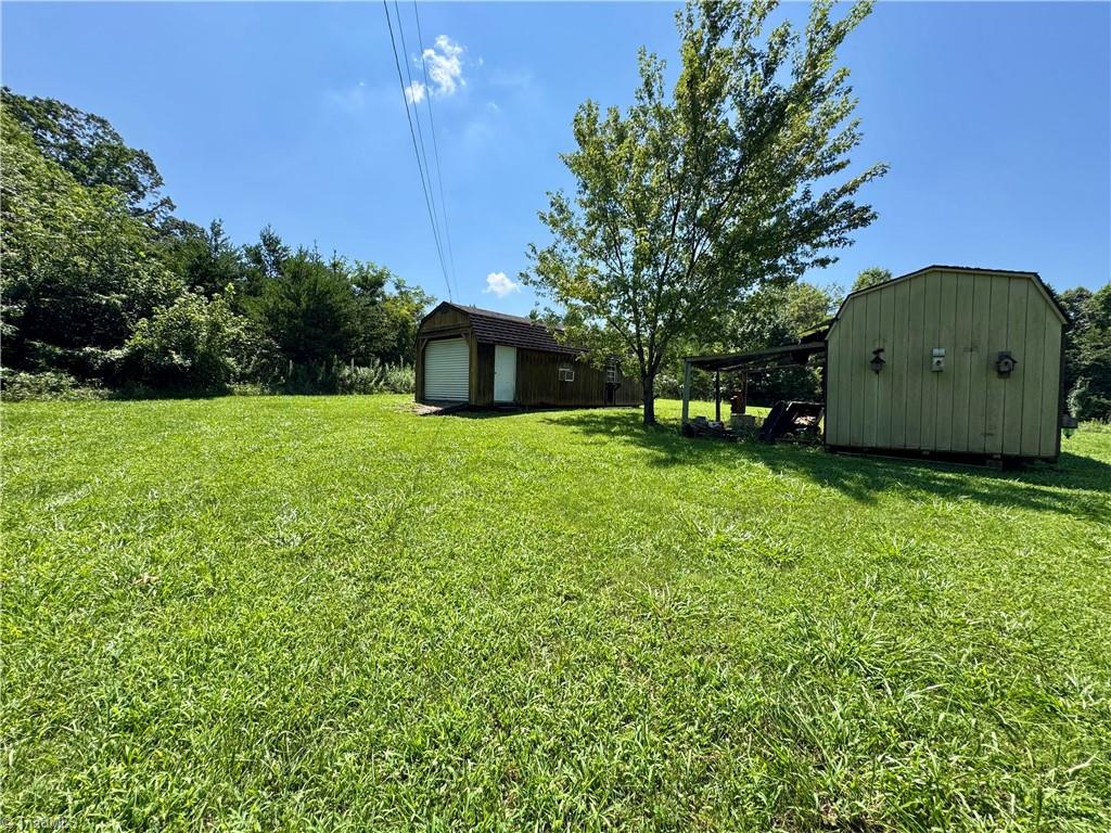 129 Seabrook Rd Mount Mount Airy, NC 27030 - Photo 22 of 24