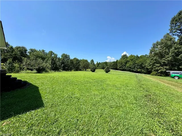 $169,900 | 129 Seabrook Rd Mount, Mount Airy, NC 27030