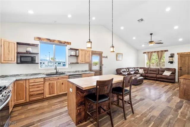 $715,000 | 1625 Metcalf Drive, Overton, NV 89040