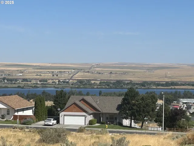 $69,000 | 25 Roosevelt Avenue, Unit 12, Umatilla, OR 97882