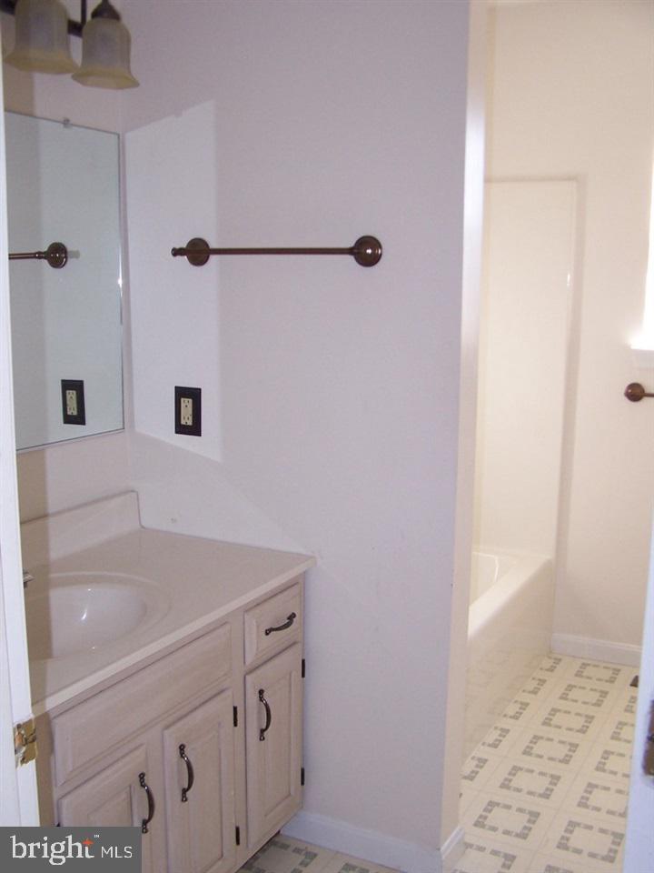 3025 Raintree Road York, PA 17404 - Photo 14 of 18 Gallery Image 14