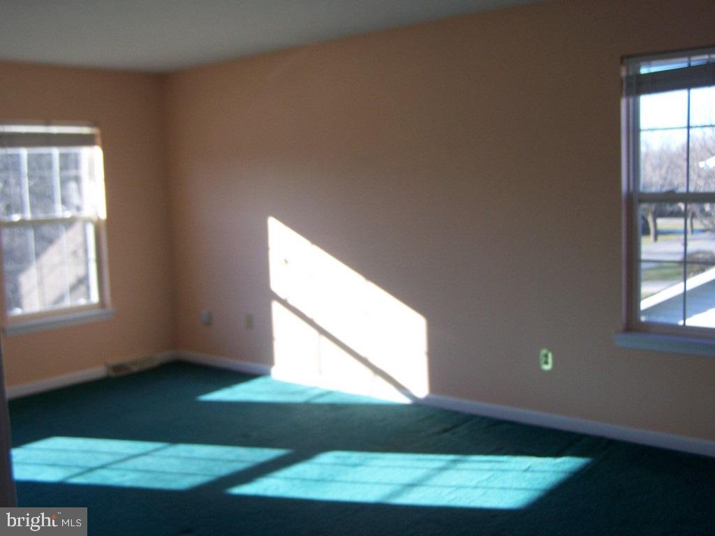 3025 Raintree Road York, PA 17404 - Photo 17 of 18 Gallery Image 17