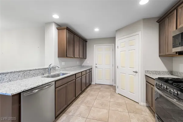 $299,990 | 2175 Limestone Cove Court, Laughlin, NV 89029