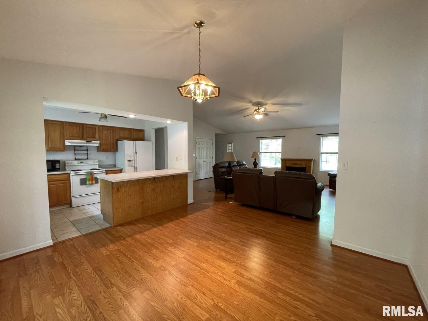 208 Brady Mill Road Anna, IL 62906 - Photo 9 of 34 Gallery Image 9