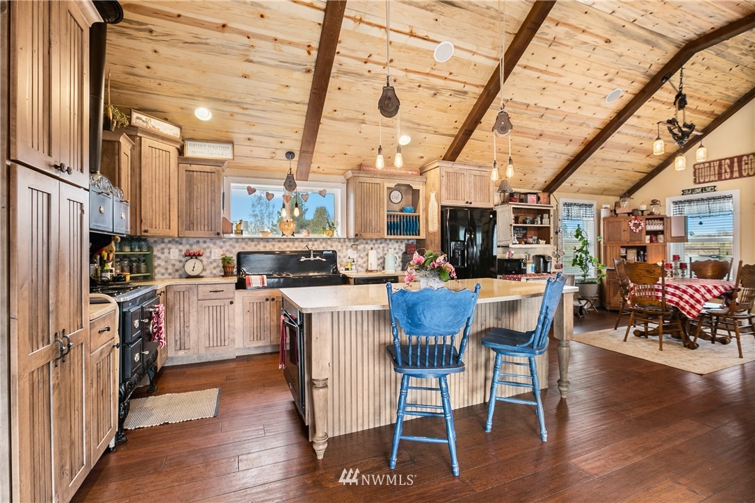 7145 Kickerville Road Ferndale, WA 98248 - Photo 8 of 39