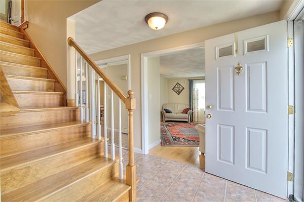 31 Parsonage Hill Road Haverhill, MA 01832 - Photo 3 of 29 Gallery Image 3