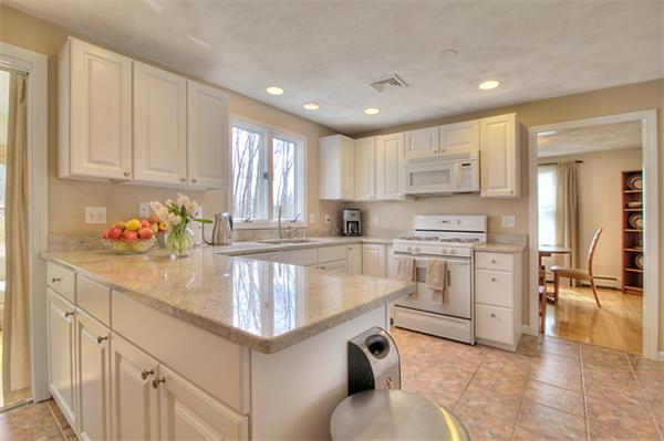 31 Parsonage Hill Road Haverhill, MA 01832 - Photo 8 of 29 Gallery Image 8