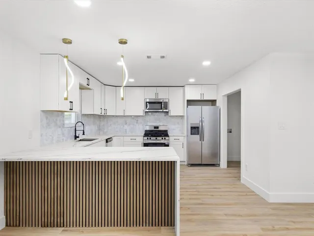 $330,000 | 2726 Ridgewood Street, Irving, TX 75062