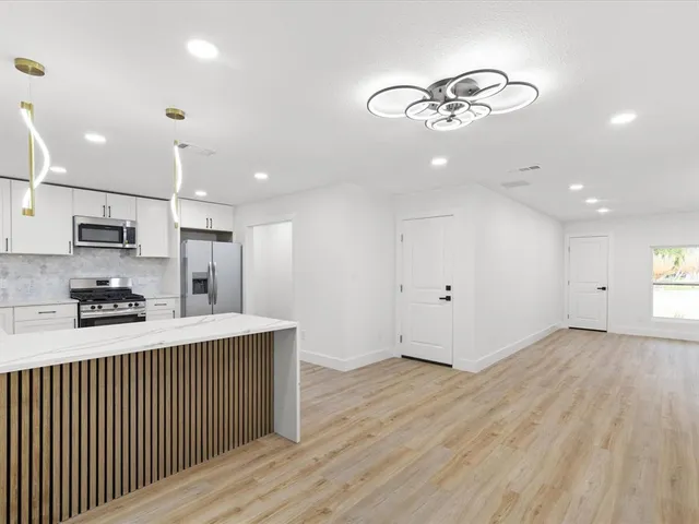 $330,000 | 2726 Ridgewood Street, Irving, TX 75062