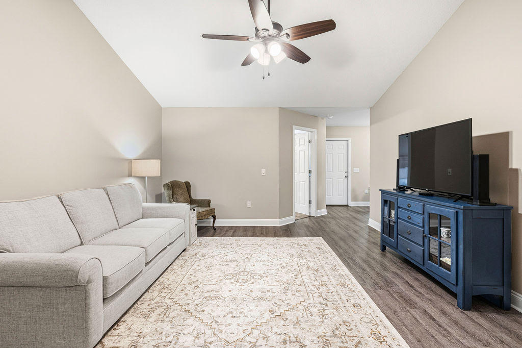 3172 Main Street Crestview, FL 32539 - Photo 7 of 30 Living Area