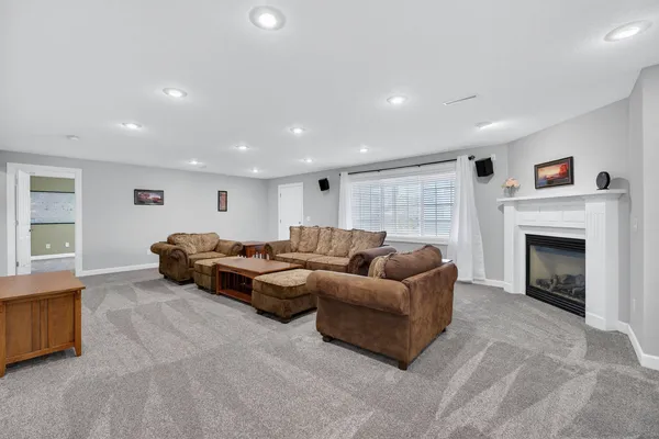 $640,000 | 5280 Kristi Lane, Bettendorf, IA 52722