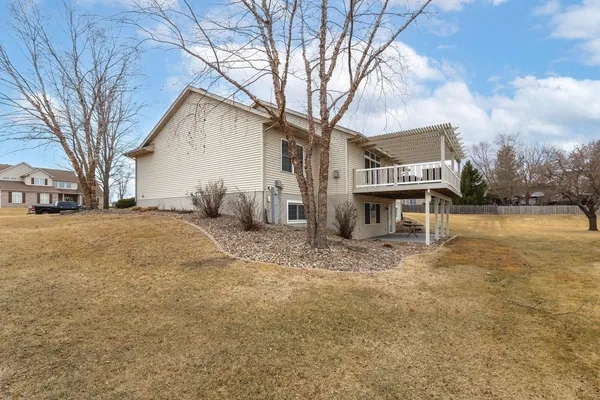 $640,000 | 5280 Kristi Lane, Bettendorf, IA 52722