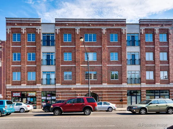$4,000 | 1453 West Irving Park Road, Unit 304, Chicago, IL 60613