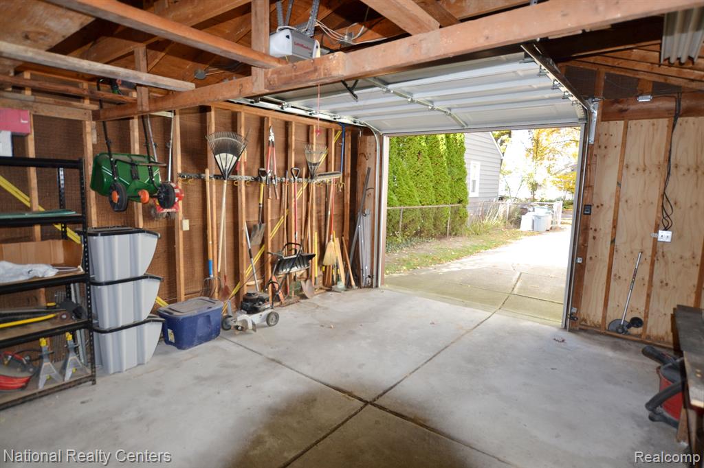 1861 Cambridge Road Berkley, MI 48072 - Photo 25 of 26 Gallery Image 25