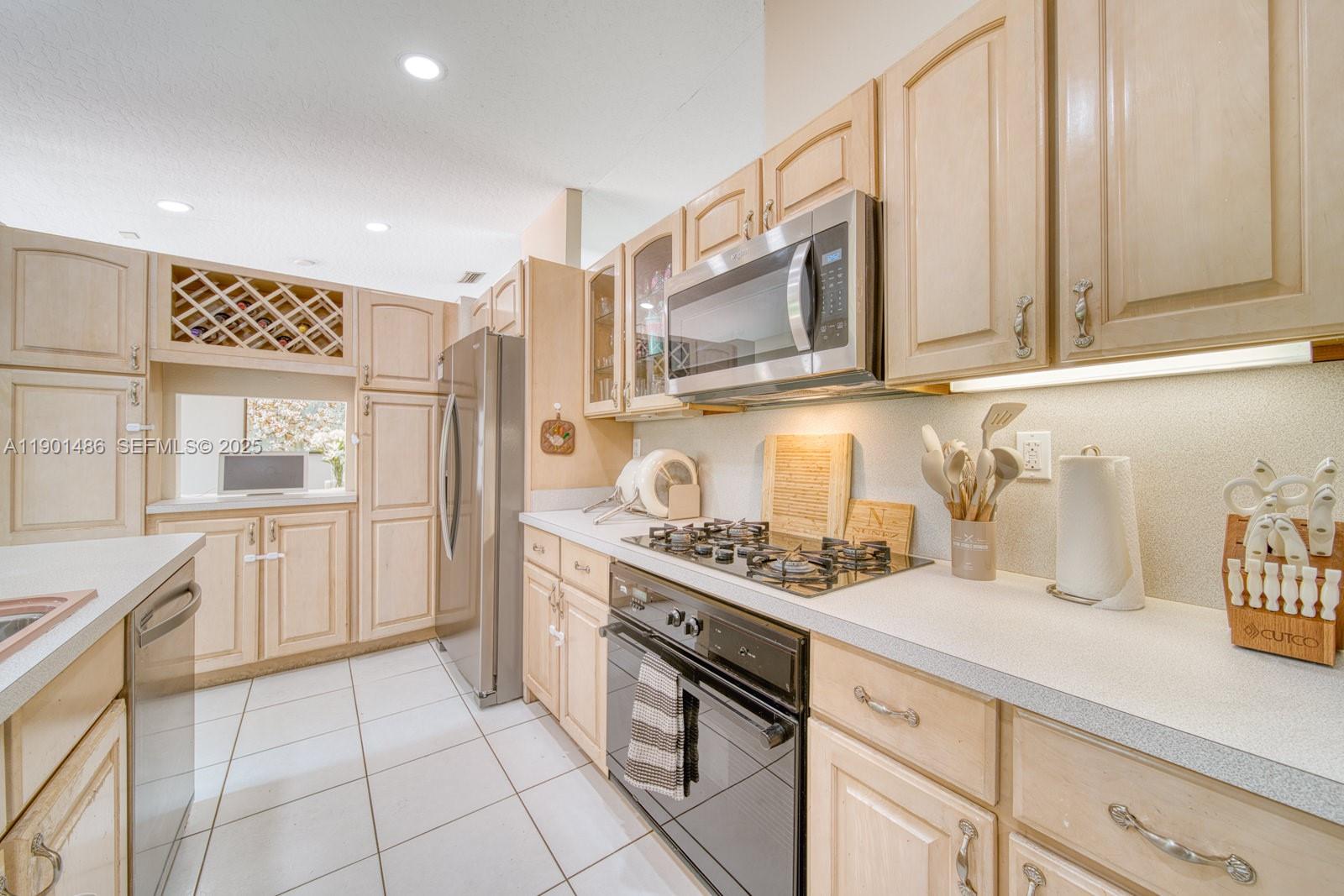 10860 Southwest 124th Road Miami, FL 33176 - Photo 15 of 48 Photo 15