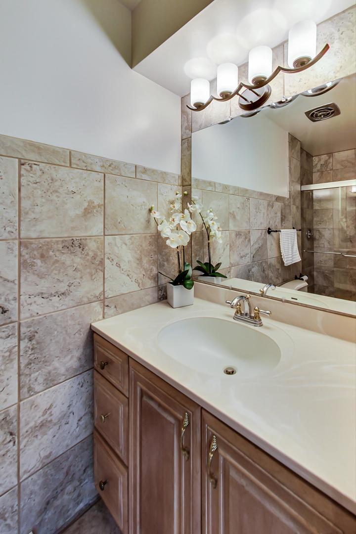 511 West Daniels Road Palatine, IL 60067 - Photo 20 of 42