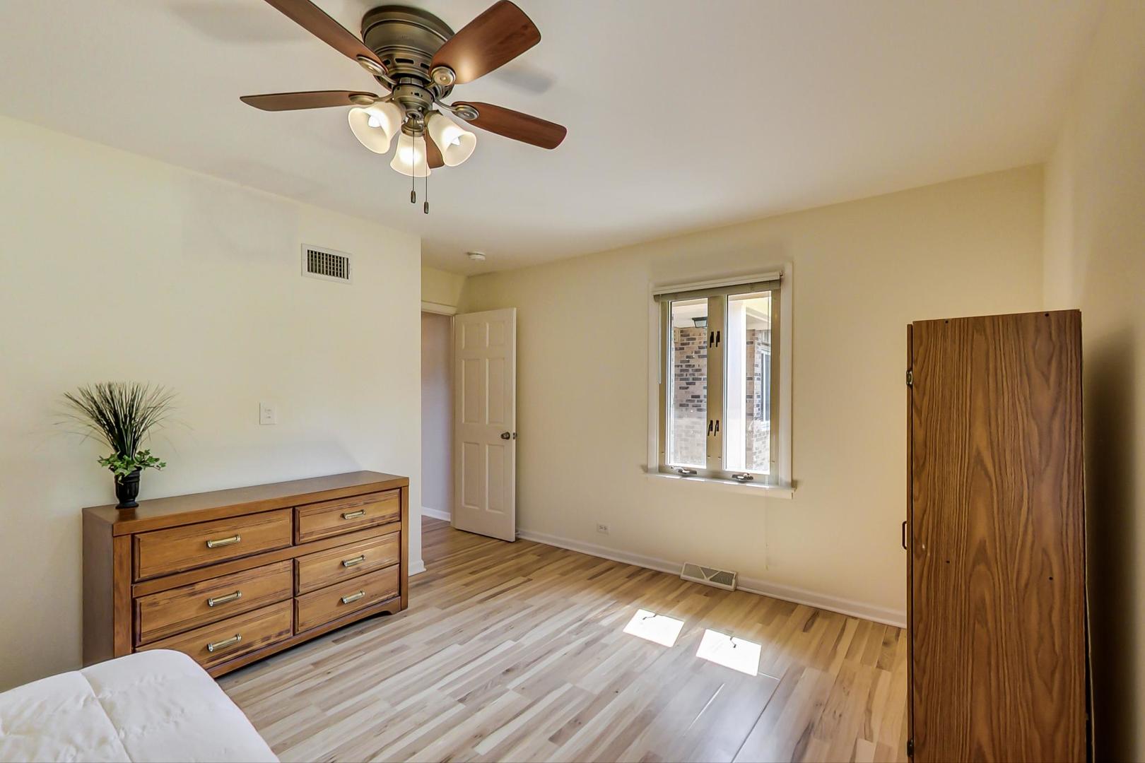 511 West Daniels Road Palatine, IL 60067 - Photo 23 of 42