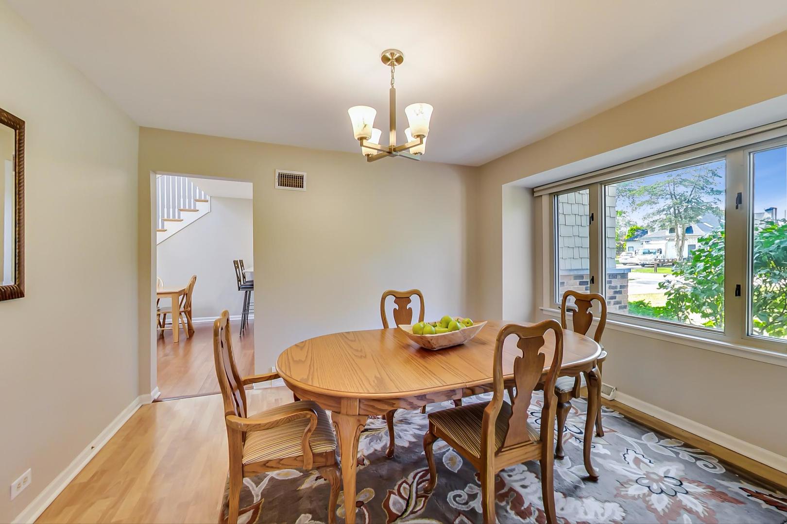 511 West Daniels Road Palatine, IL 60067 - Photo 5 of 42