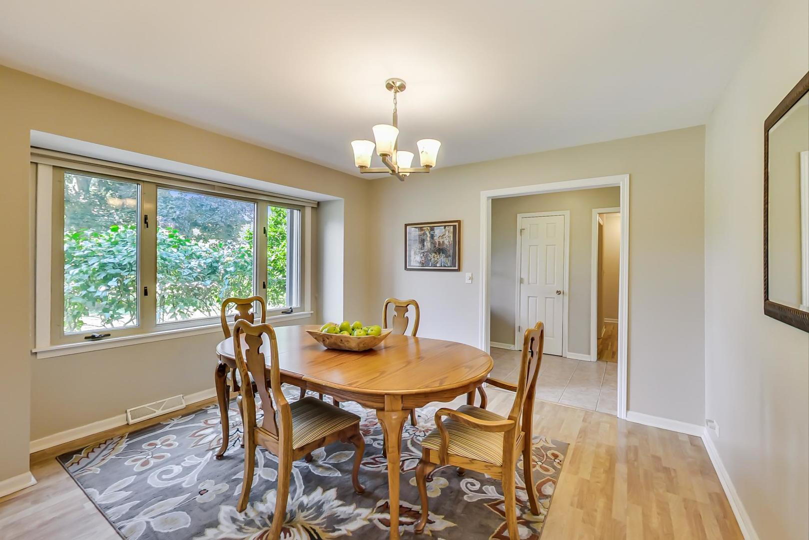 511 West Daniels Road Palatine, IL 60067 - Photo 6 of 42