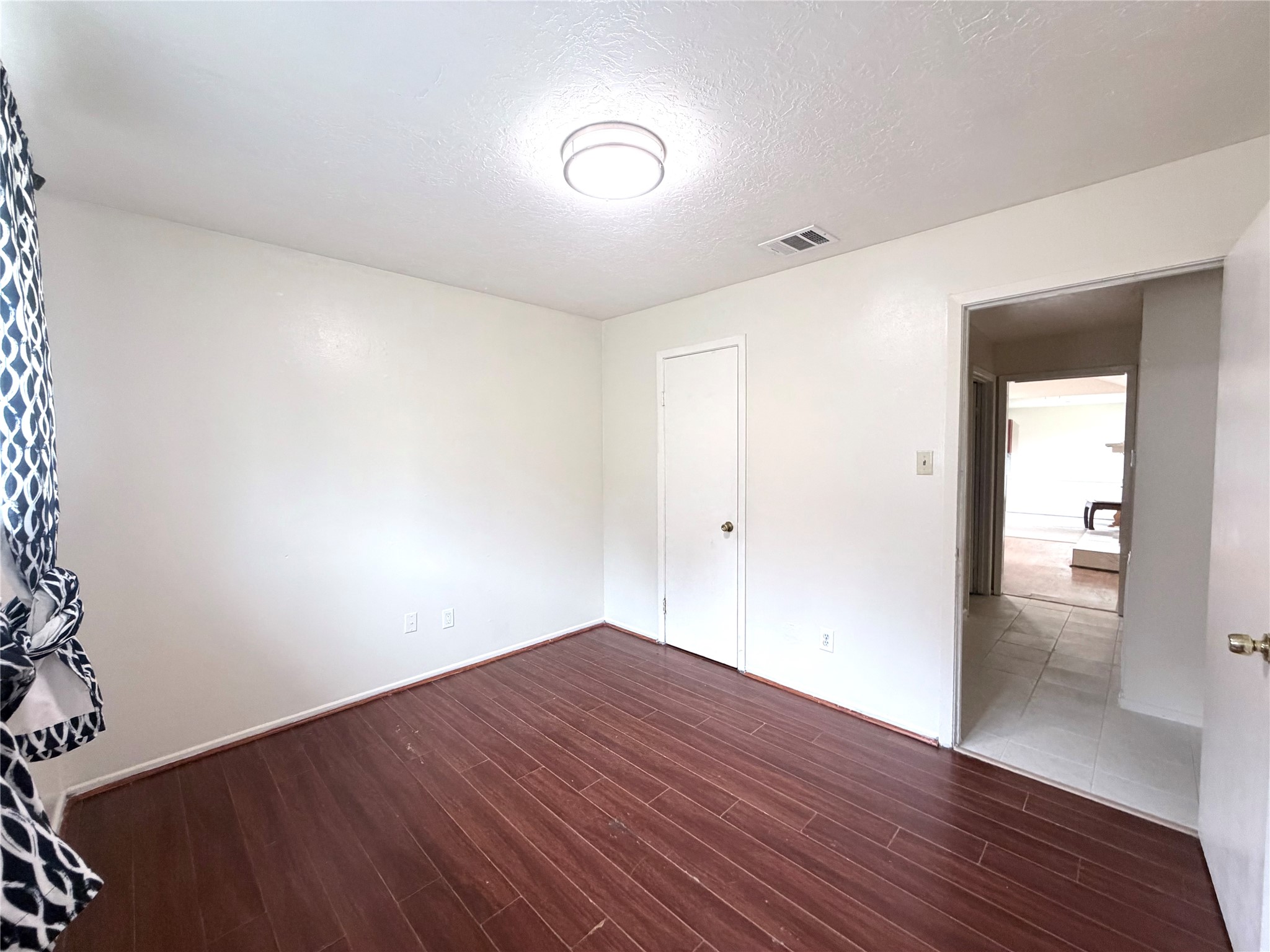 7303 Shiner Lane Houston, TX 77072 - Photo 15 of 22 Secondary bedroom