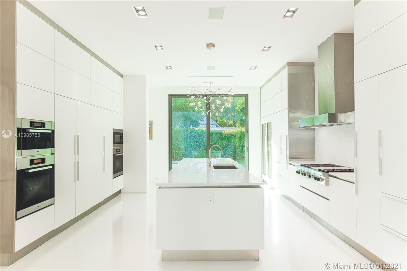 8750 Ponce De Leon Road Miami, FL 33143 - Photo 10 of 28