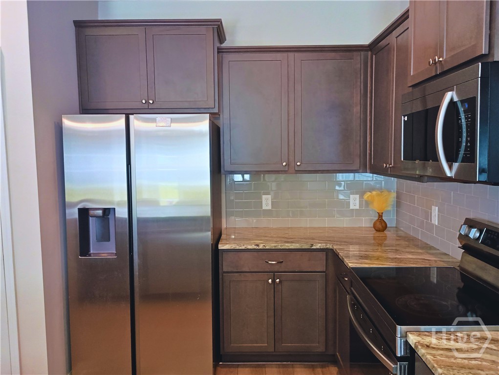 110 Brightleaf Circle Hinesville, GA 31313 - Photo 17 of 34