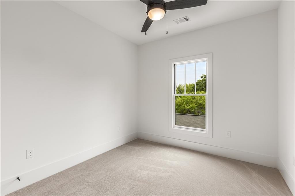 628 Robinson Avenue Southeast, Unit B Atlanta, GA 30312 - Photo 40 of 77 an empty room with a window