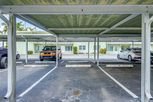 a view of a parking area