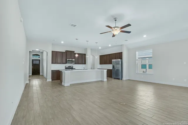 $2,650 | 2244 Meadow Way Street, New Braunfels, TX 78132