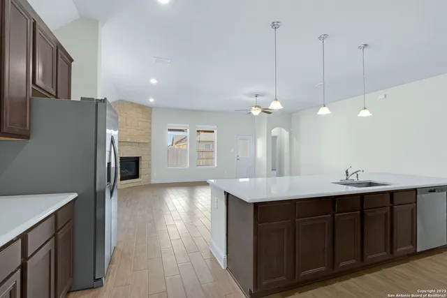 $2,650 | 2244 Meadow Way Street, New Braunfels, TX 78132