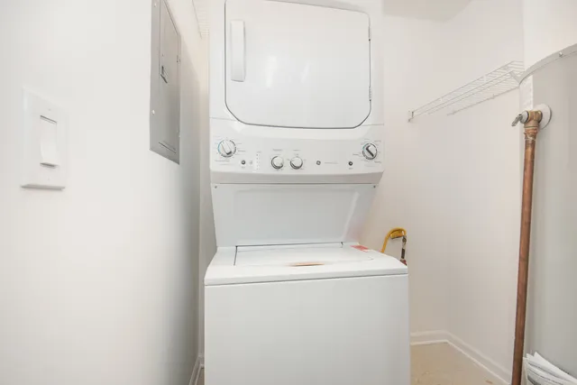 $1,600 | 734 North Gary Avenue, Unit 210, Carol Stream, IL 60188