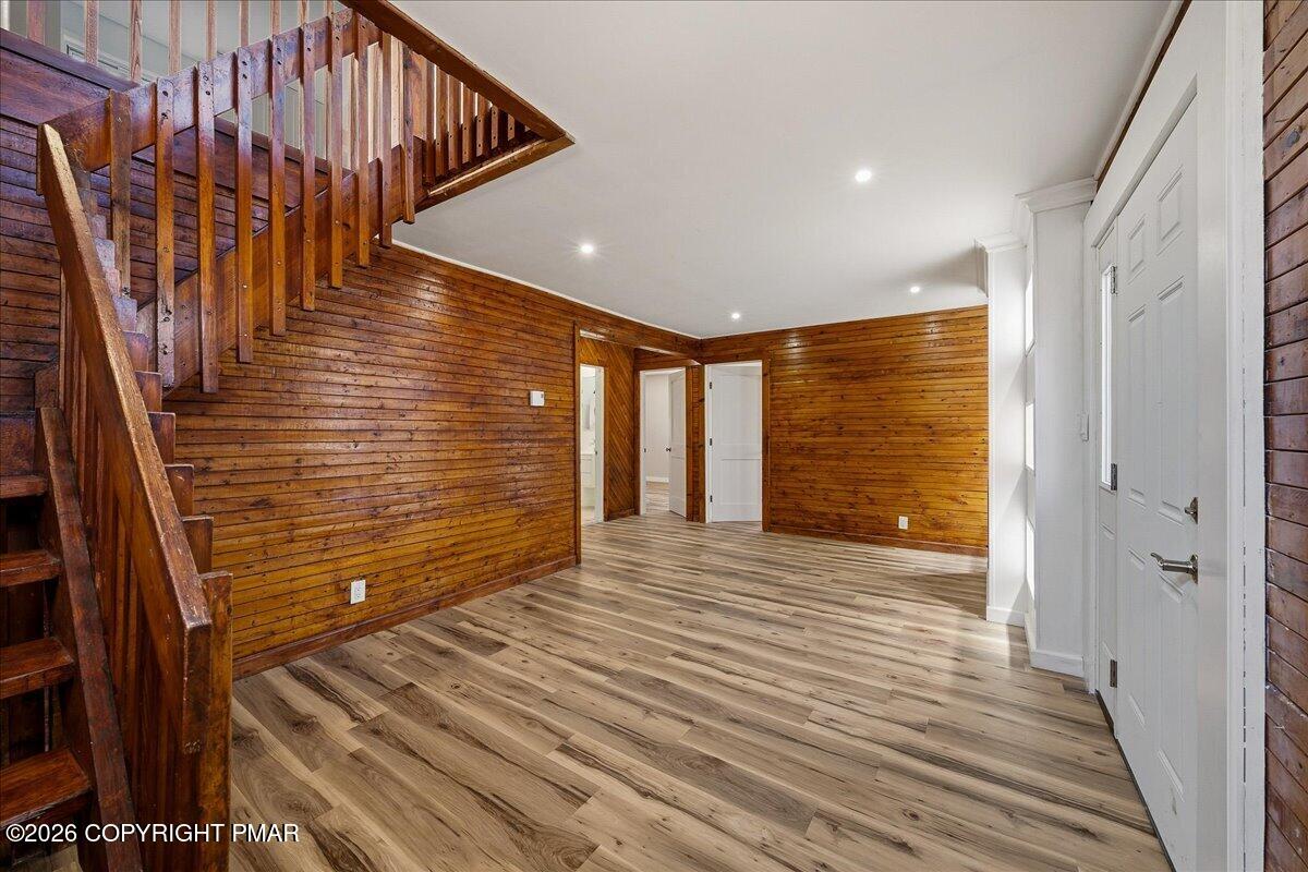 211 Geese Court Bushkill, PA 18324 - Photo 16 of 35 Family Room