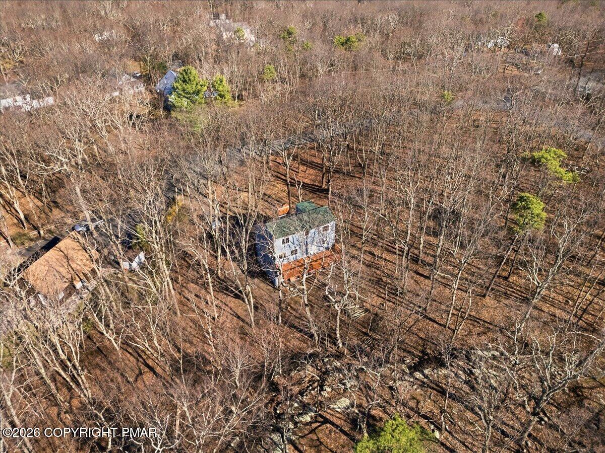 211 Geese Court Bushkill, PA 18324 - Photo 31 of 35 Aerial