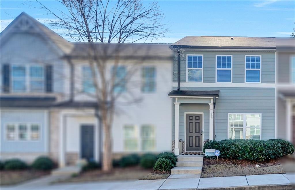 585 McWilliams Road Southeast, Unit 903 Atlanta, GA 30315 - Photo 3 of 37 a front view of a house