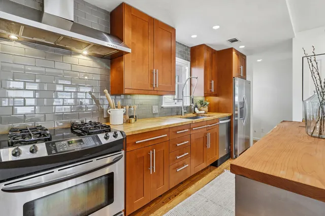 $749,000 | 381 Cherrywood Avenue, San Leandro, CA 94577