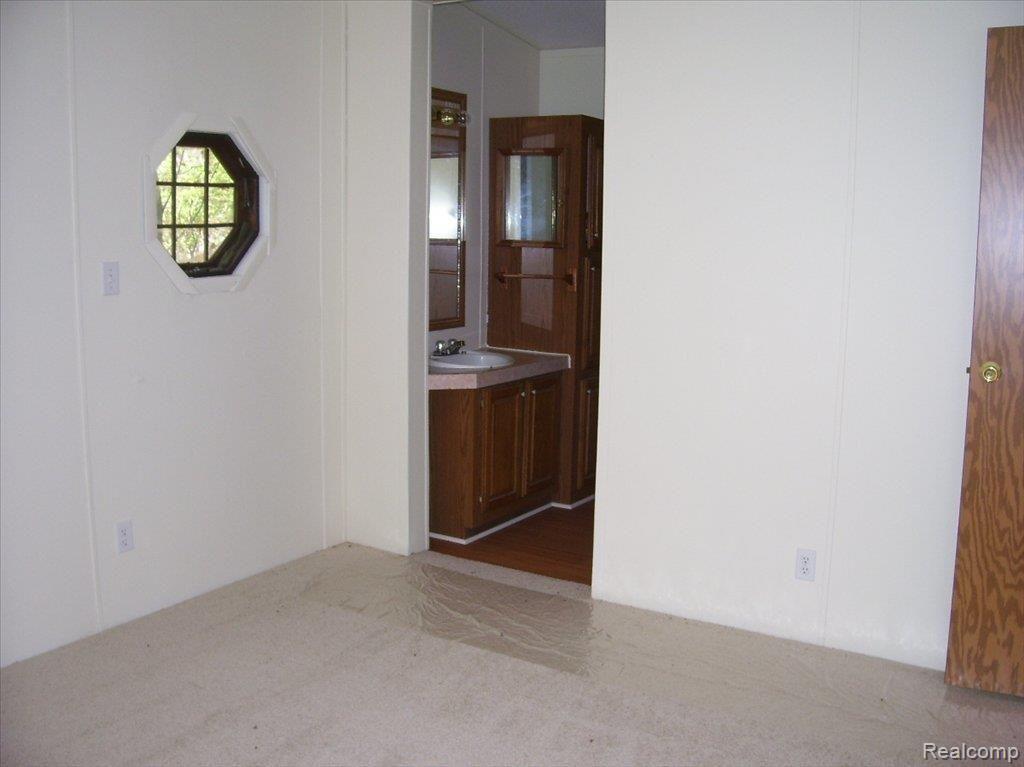 8533 Rumph Road Silverwood, MI 48760 - Photo 4 of 14 100_2728