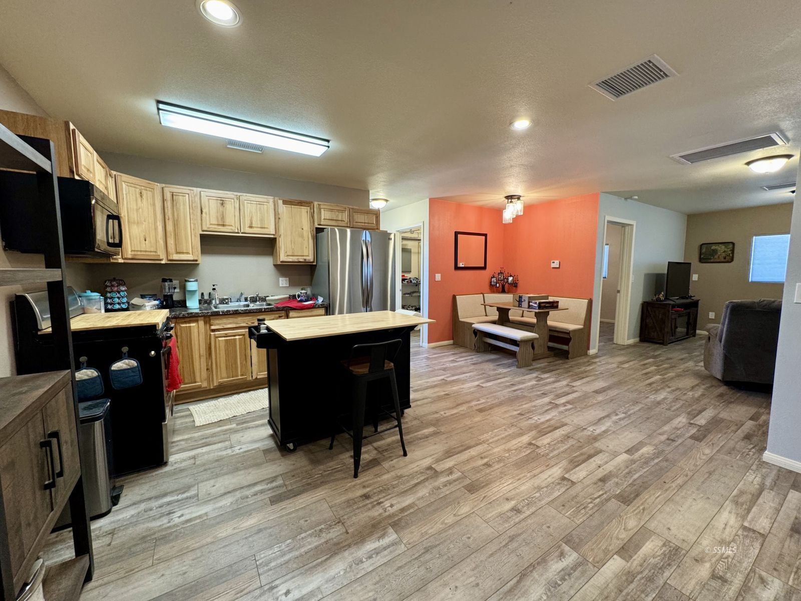 1661 East Dolphin Avenue Ridgecrest, CA 93555 - Photo 37 of 46