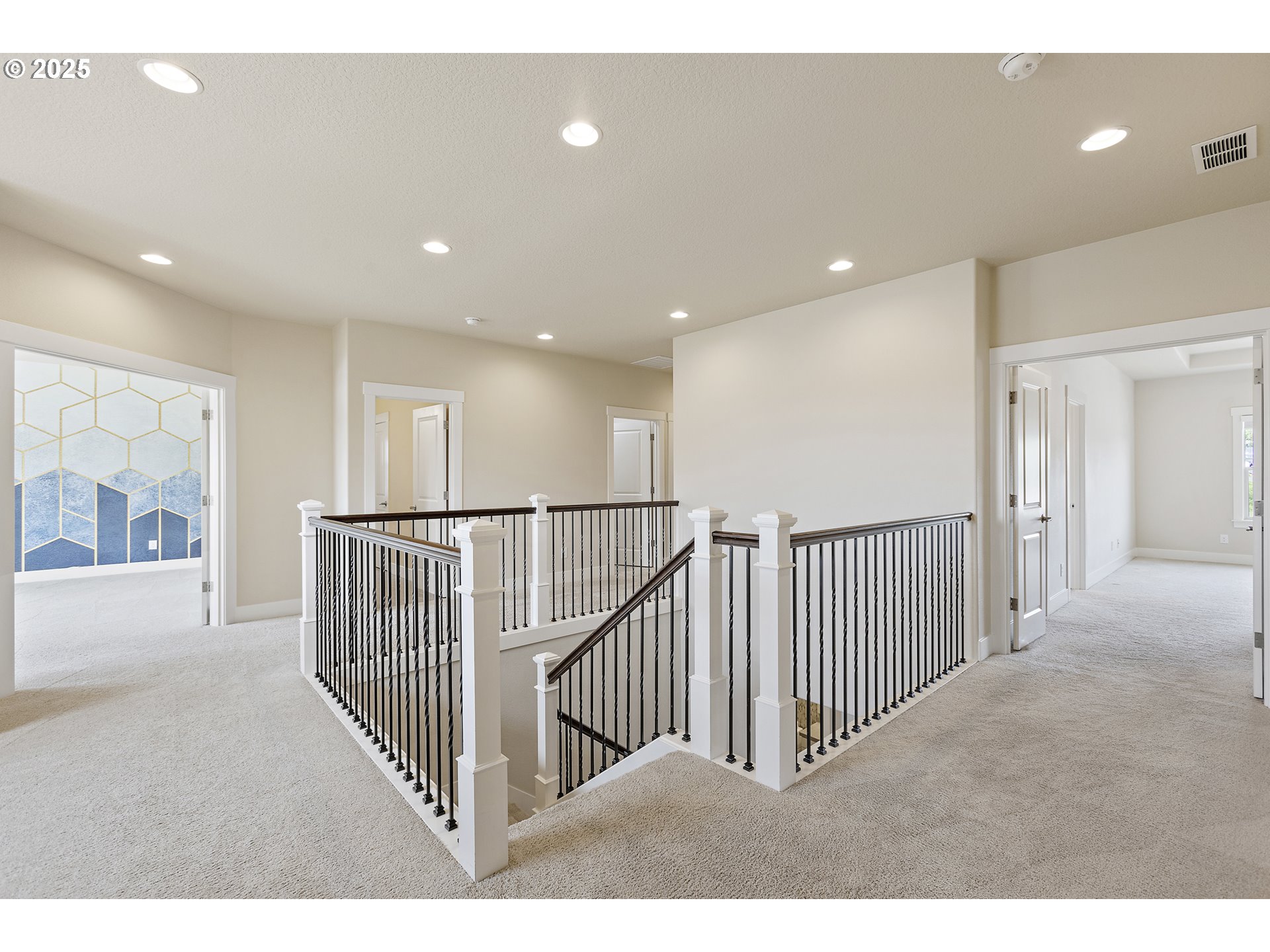16649 Southwest Friendly Lane Beaverton, OR 97007 - Photo 22 of 48 Hallway