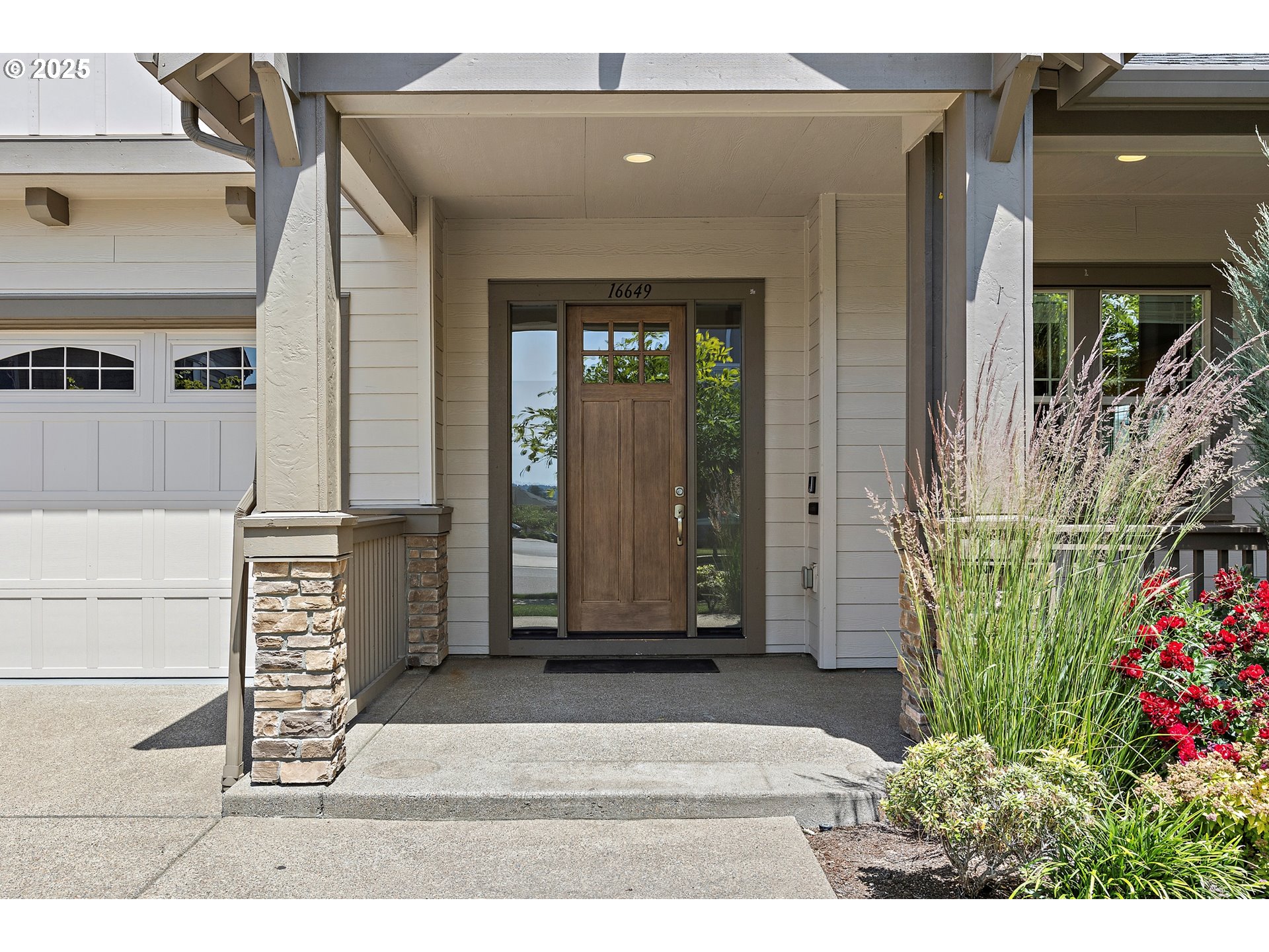 16649 Southwest Friendly Lane Beaverton, OR 97007 - Photo 4 of 48