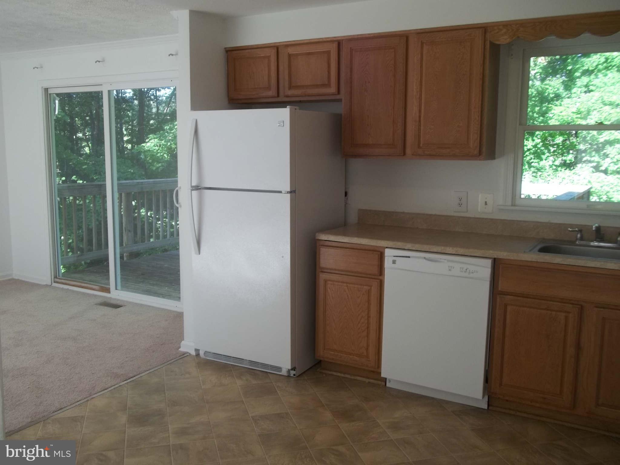 5082 Courtneys Corner Road Sumerduck, VA 22742 - Photo 5 of 15 Kitchen