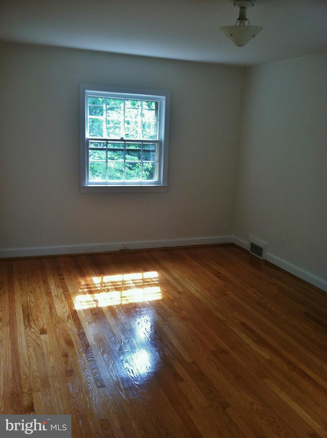 7210 Exeter Road Bethesda, MD 20814 - Photo 7 of 8 Bedroom