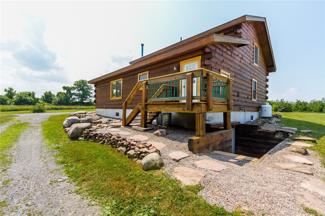 7244 Lakeside Road Ontario, NY 14519 - Photo 13 of 36