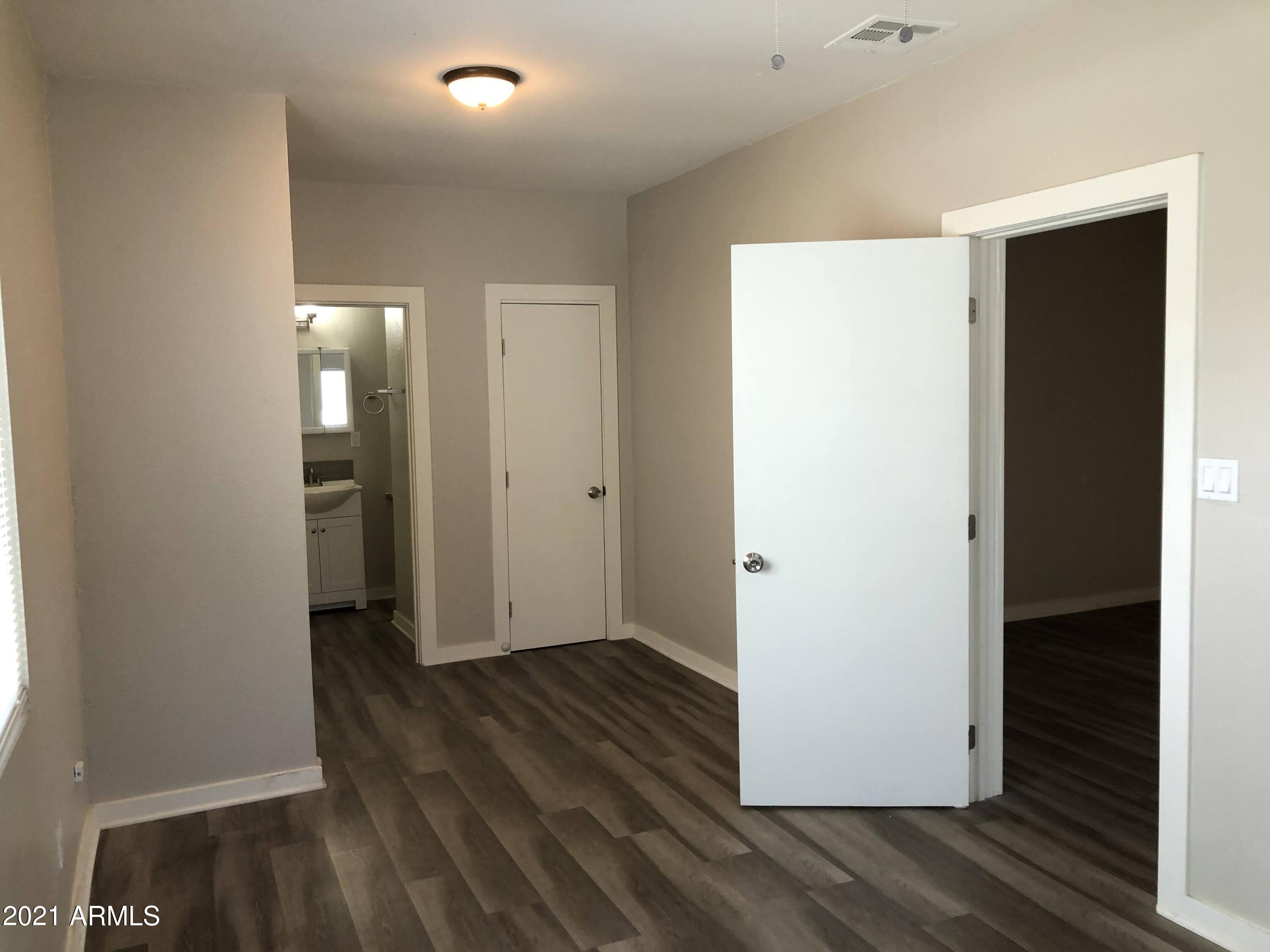 4133 North Longview Avenue, Unit 2 Phoenix, AZ 85014 - Photo 11 of 20 IMG_9255