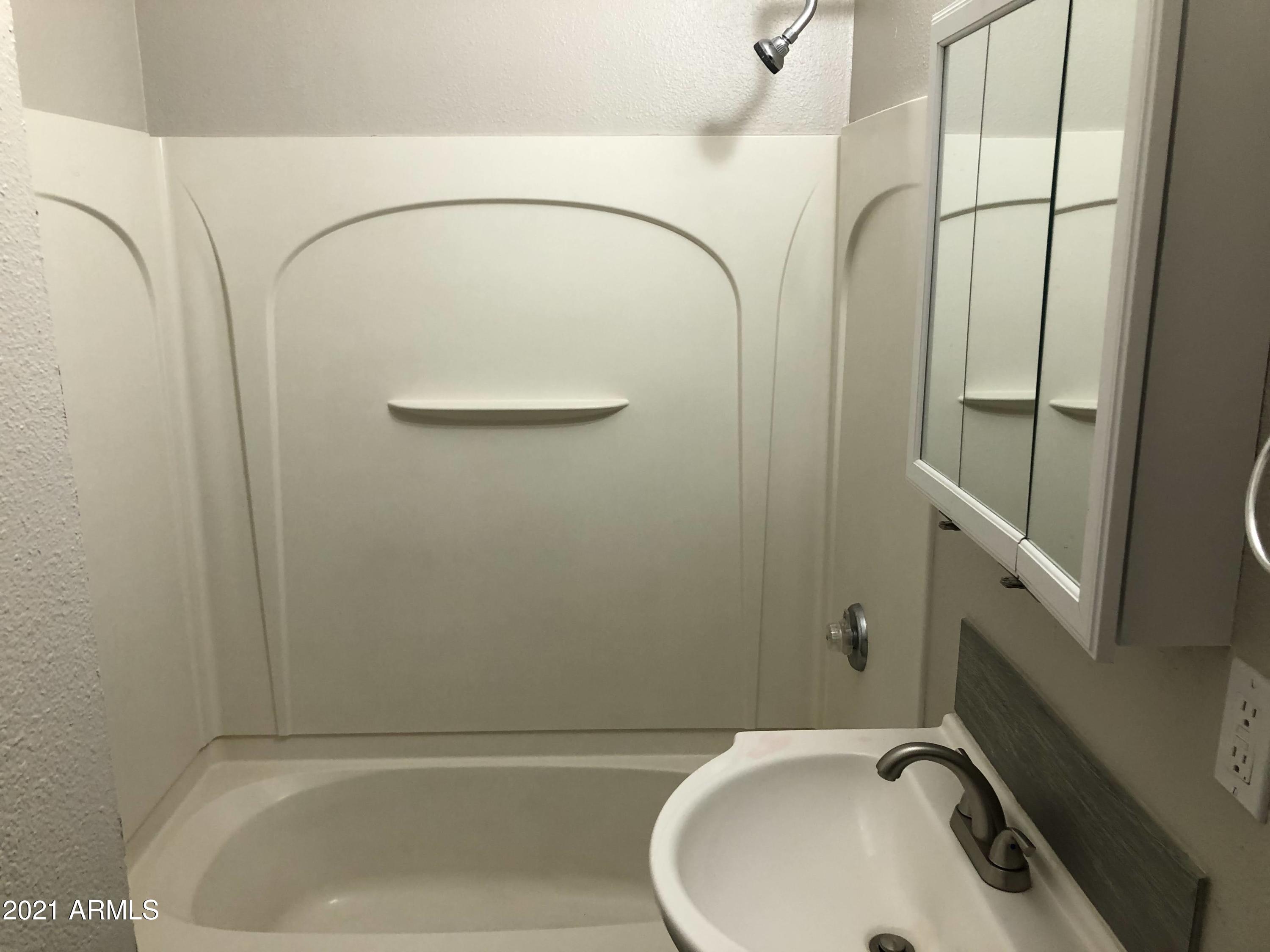 4133 North Longview Avenue, Unit 2 Phoenix, AZ 85014 - Photo 14 of 20 IMG_9258