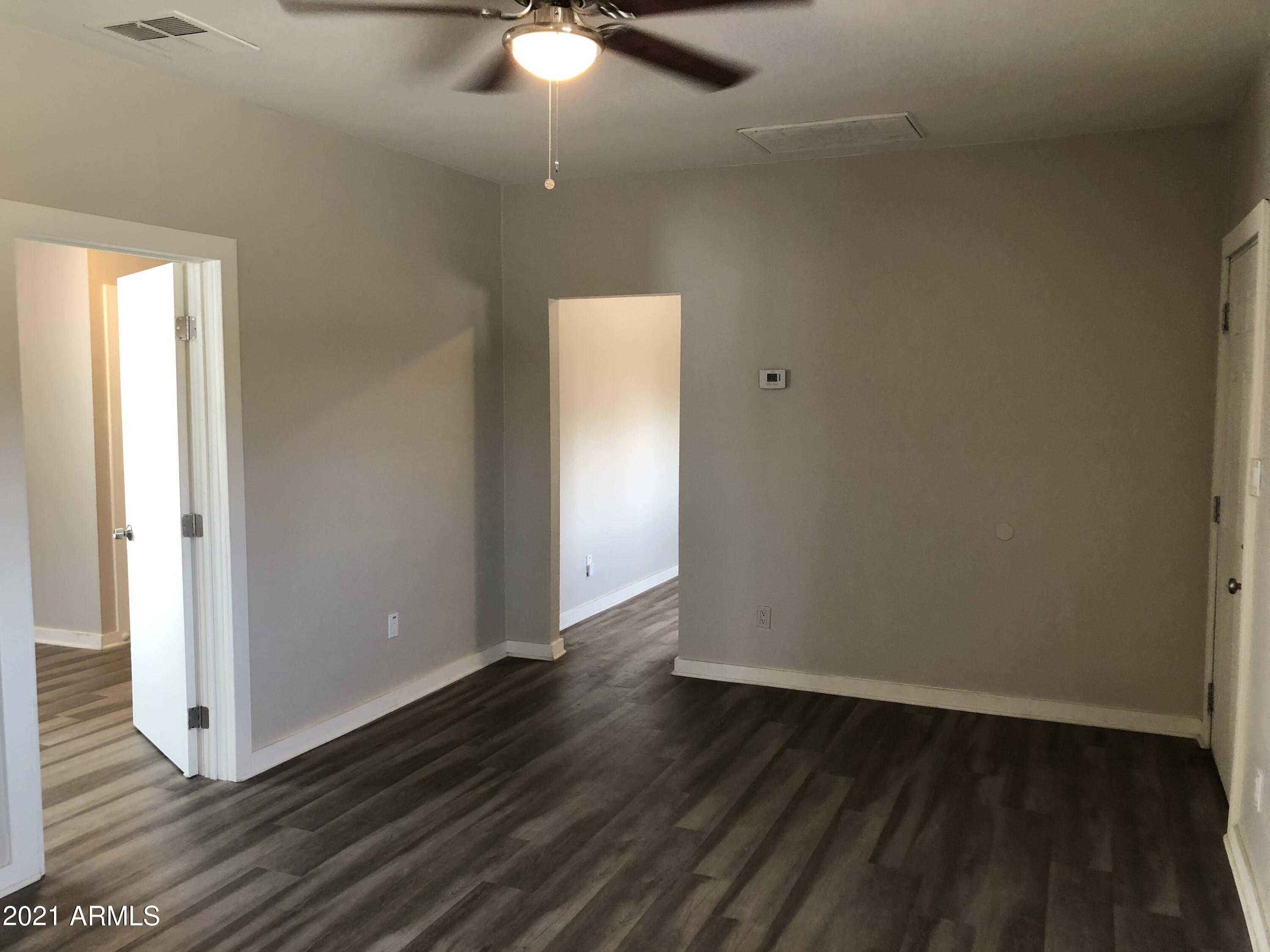 4133 North Longview Avenue, Unit 2 Phoenix, AZ 85014 - Photo 9 of 20 IMG_9236